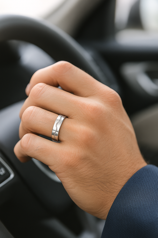 Wave Design Silver Finish Band Ring for Men and Women Elegant Minimal Daily Wear Finger Ring