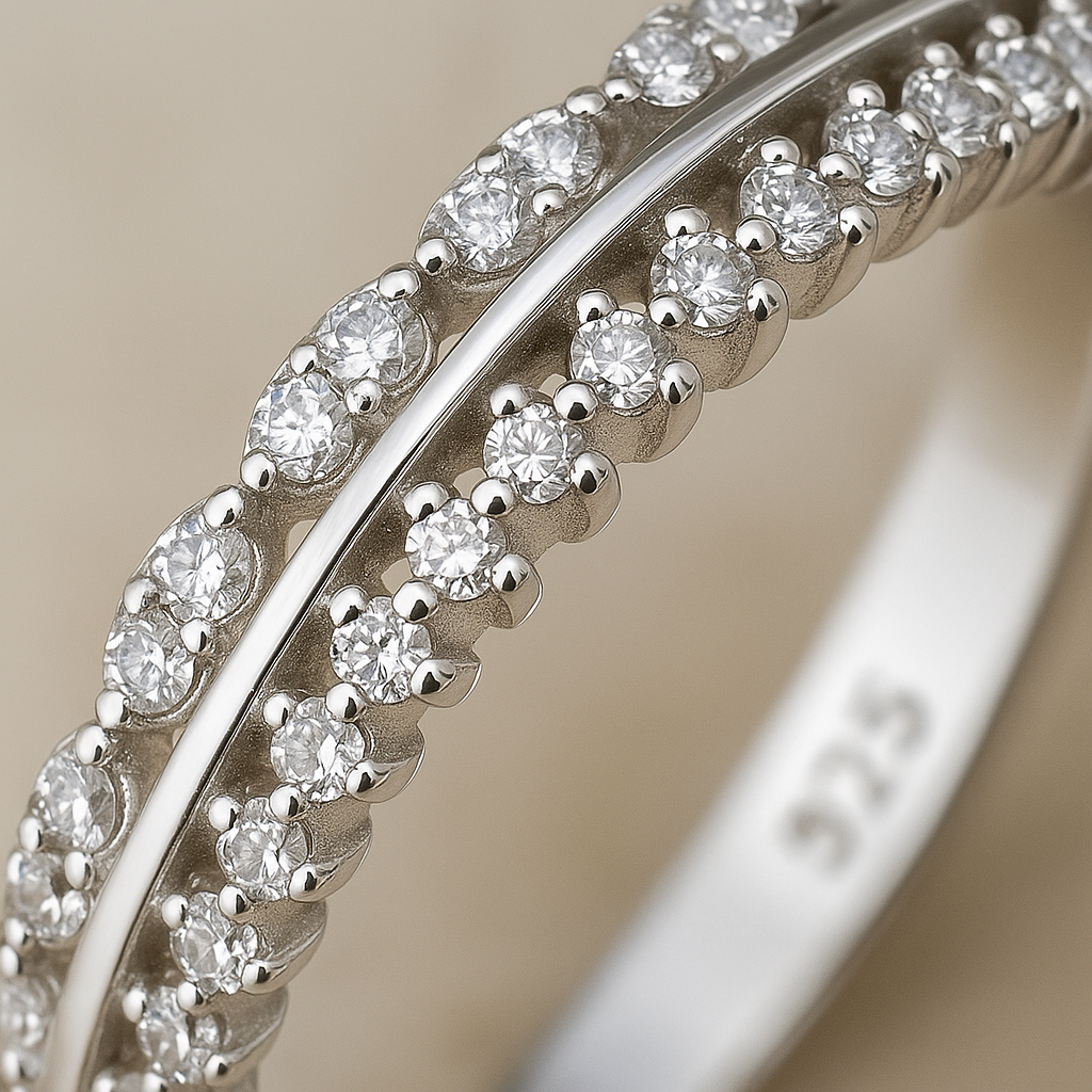 Stylish Leaf Pattern 925 Silver Band Ring with Zircon Stones