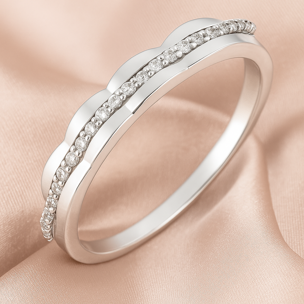 Minimalist Silver Ring with Scalloped Crystal Band