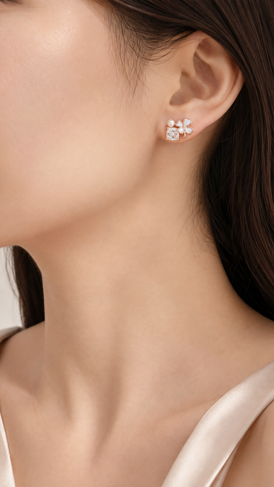 Clover Pearl & Cushion Earrings