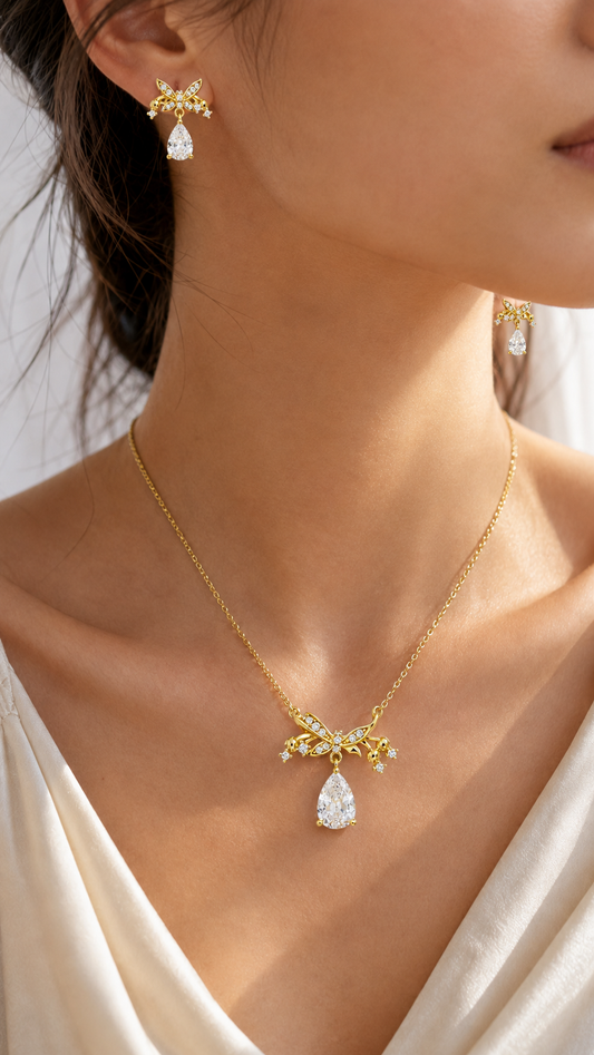 Dragonfly Pear Necklace & Earrings Set