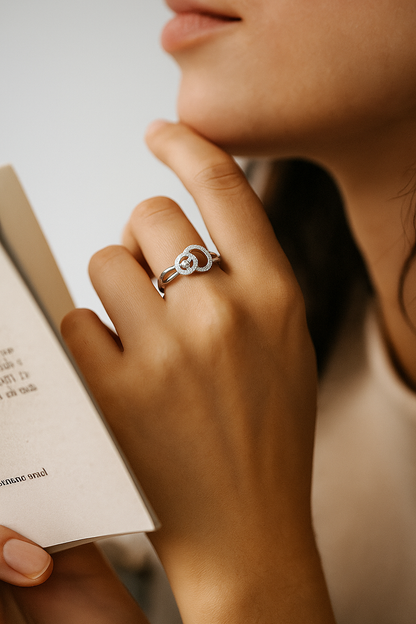 Elegant Interlocking Double Circle Zircon Ring for Women 925 Silver Finish Stylish Daily and Party Wear Finger Ring