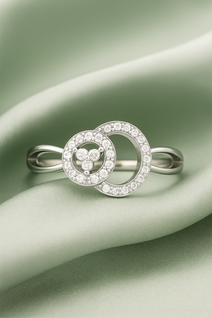 Elegant Interlocking Double Circle Zircon Ring for Women 925 Silver Finish Stylish Daily and Party Wear Finger Ring