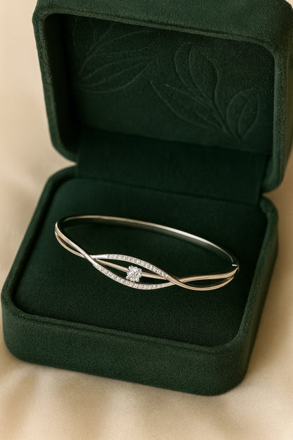 Silver Twisted Solitaire Zircon Bangle for Women