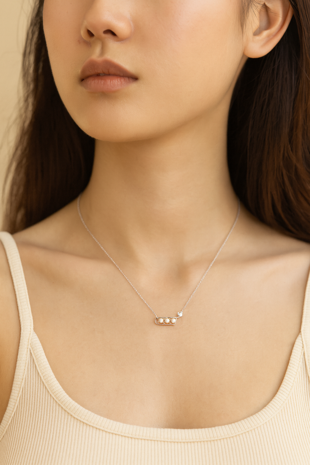 925 Silver Minimal Pearl Bar Necklace with CZ Heart Accent – Elegant Everyday Luxury Pendant