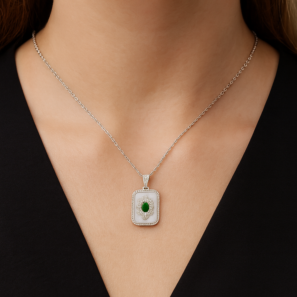 925 Silver Emerald Green Stone Pendant Necklace for Women – Vintage Rectangular Pearl Base Design