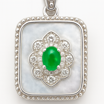925 Silver Emerald Green Stone Pendant Necklace for Women – Vintage Rectangular Pearl Base Design
