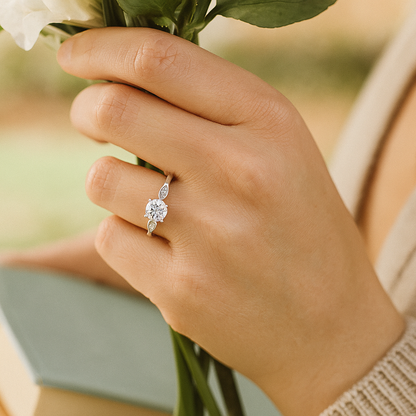 Elegant Solitaire 925 Silver Ring with Zircon Accents on Band