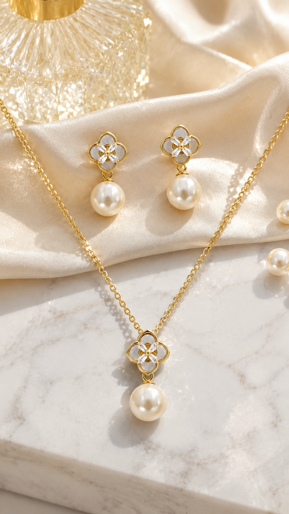Elegant Gold Mother of Pearl Clover Pearl Drop Pendant Necklace & Earrings Jewelry Set