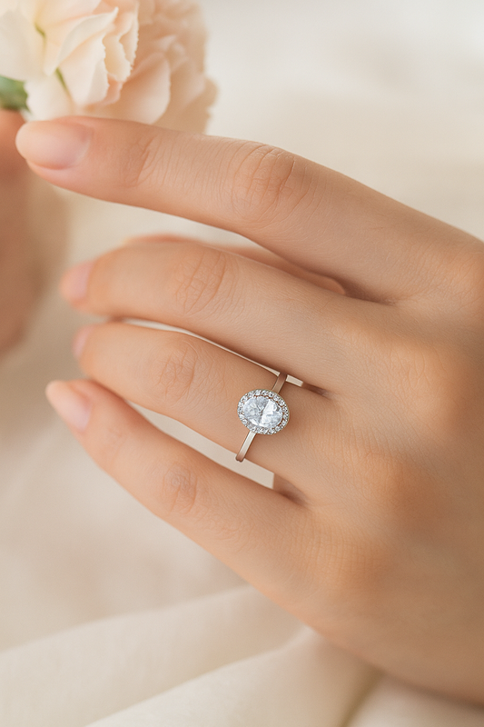 925 Silver Oval Halo Zircon Solitaire Ring for Women – Elegant Party & Daily Wear