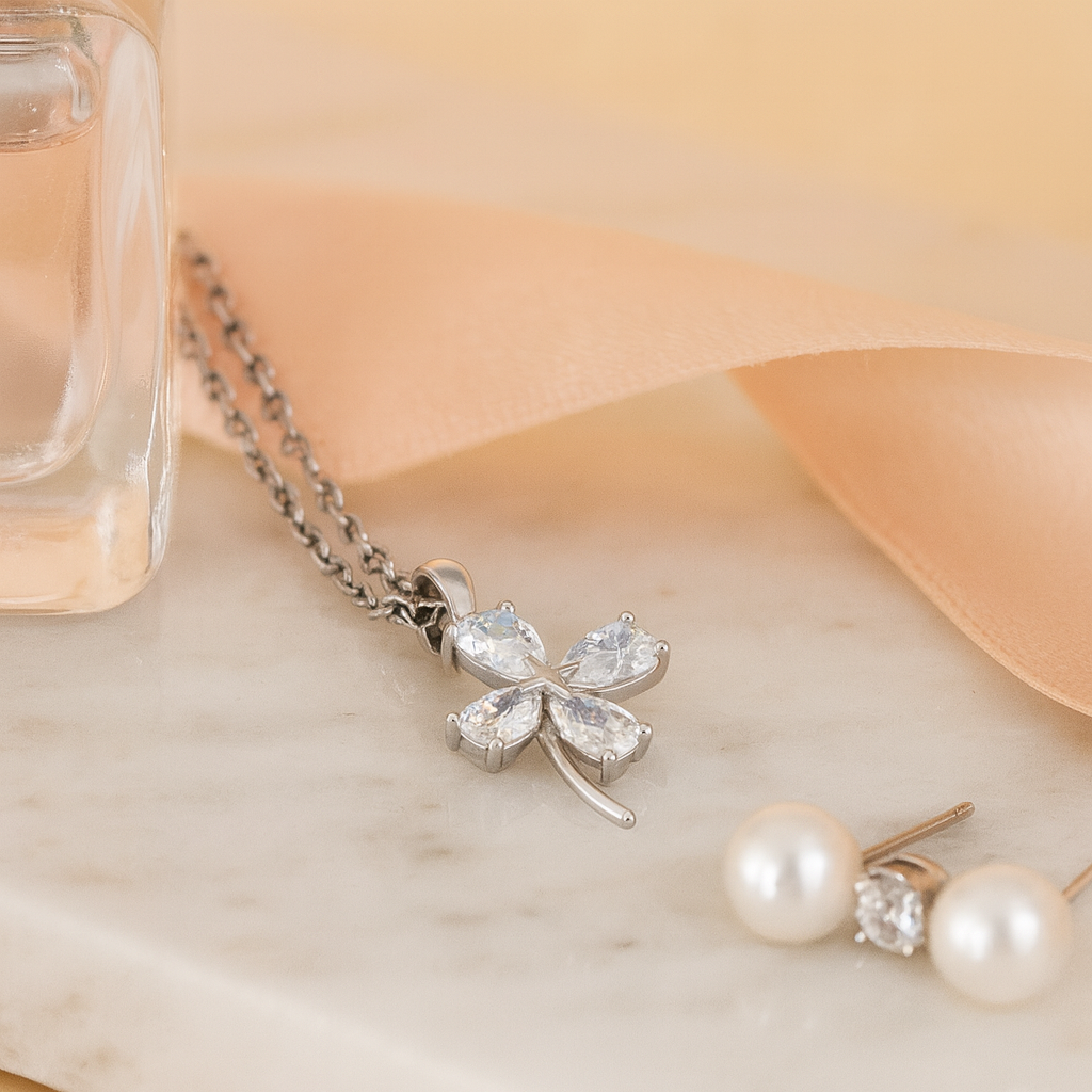 925 Silver Four-Leaf Clover Pendant Necklace for Women – Sparkling CZ Luck Charm Design