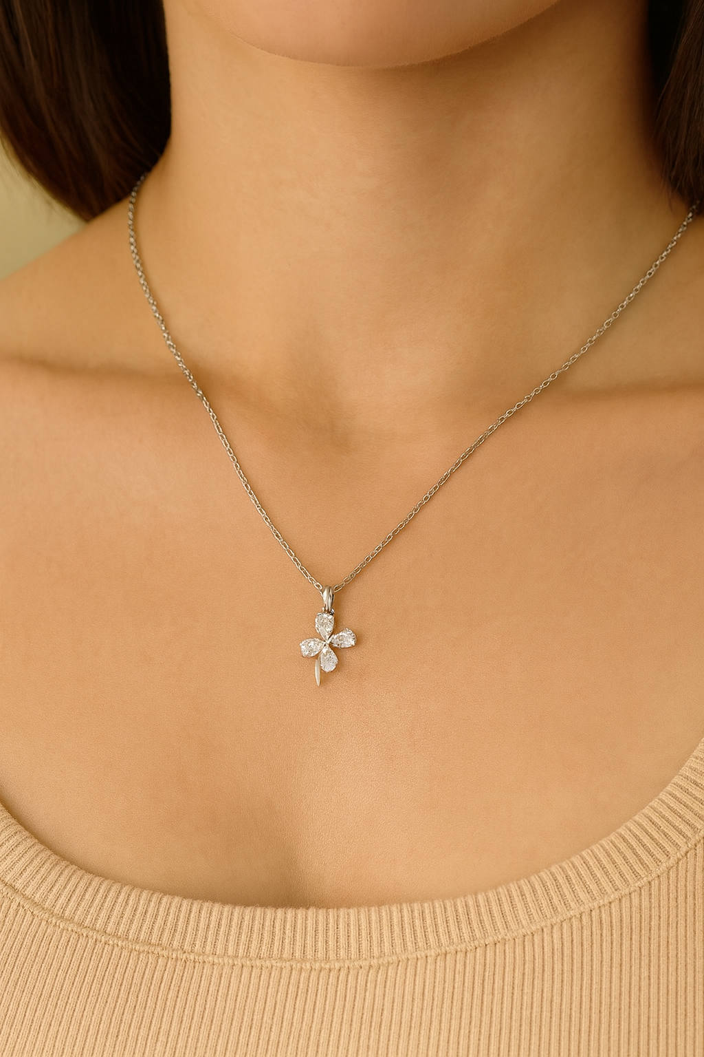 925 Silver Four-Leaf Clover Pendant Necklace for Women – Sparkling CZ Luck Charm Design