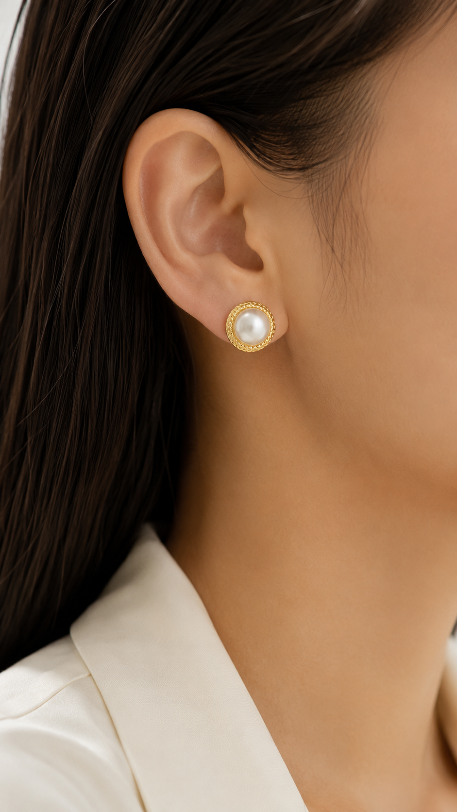 Elegant Gold Mother of Pearl Round Stud Earrings