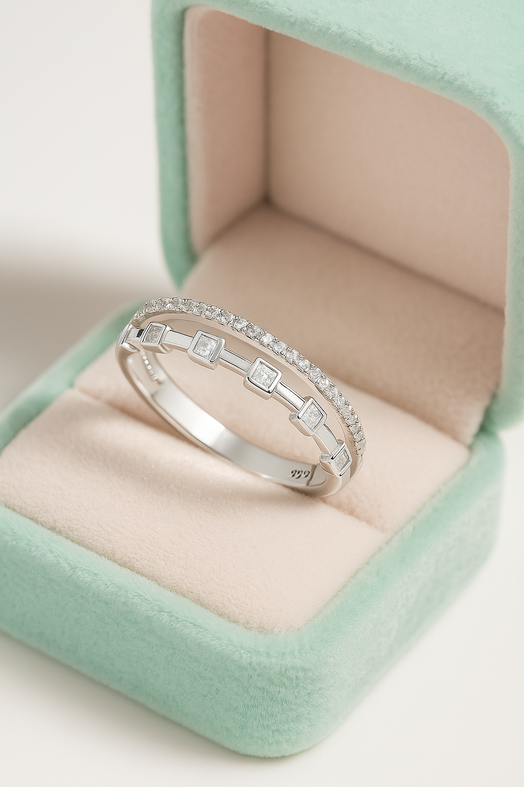 Stylish 925 Silver Dual Line Zircon Ring for Women – Elegant Geometric Finger Ring for Party & Daily Wear