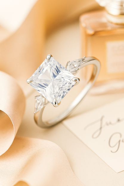 Elegant 925 Silver Princess Cut Solitaire Zircon Ring for Women – Classic Engagement & Party Wear Finger Ring