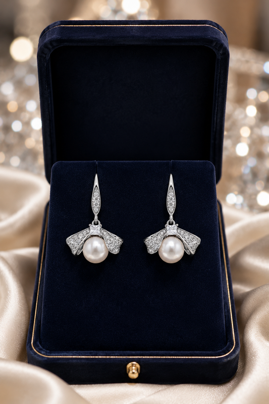 Bow Pearl Earrings