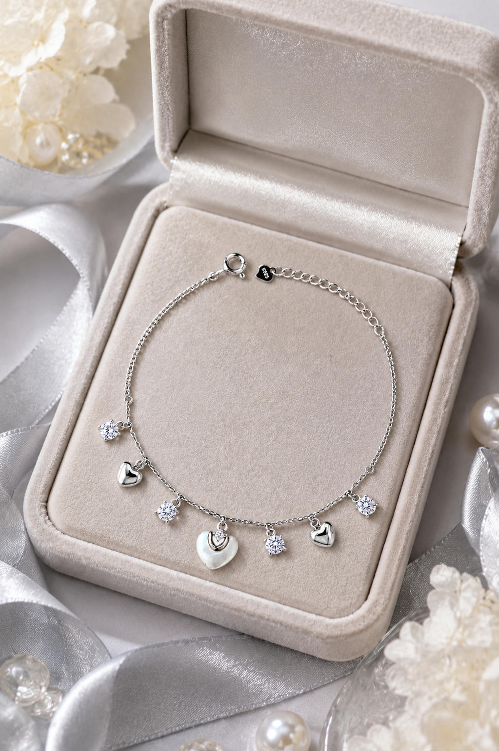Pearl Heart Dangle Charm Bracelet