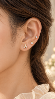 Three Stone, Floral Solitaire Stud Earrings Set - Aaryahi Silver jewellery product photo