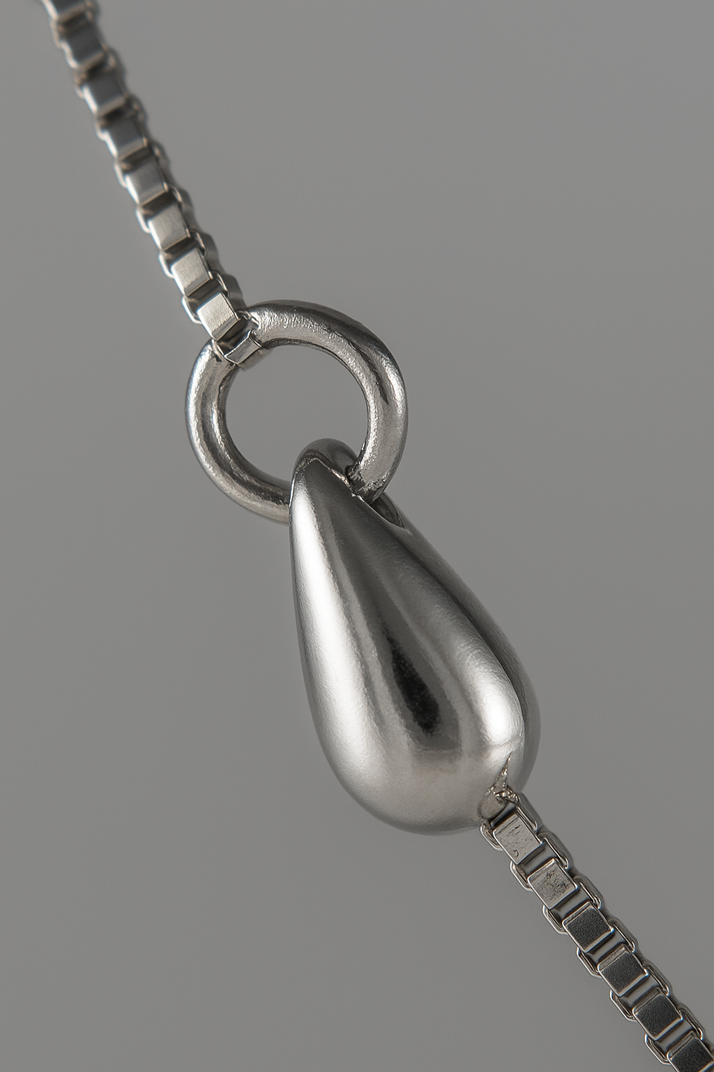 Silver Teardrop Station Necklace for Women – Minimal & Elegant