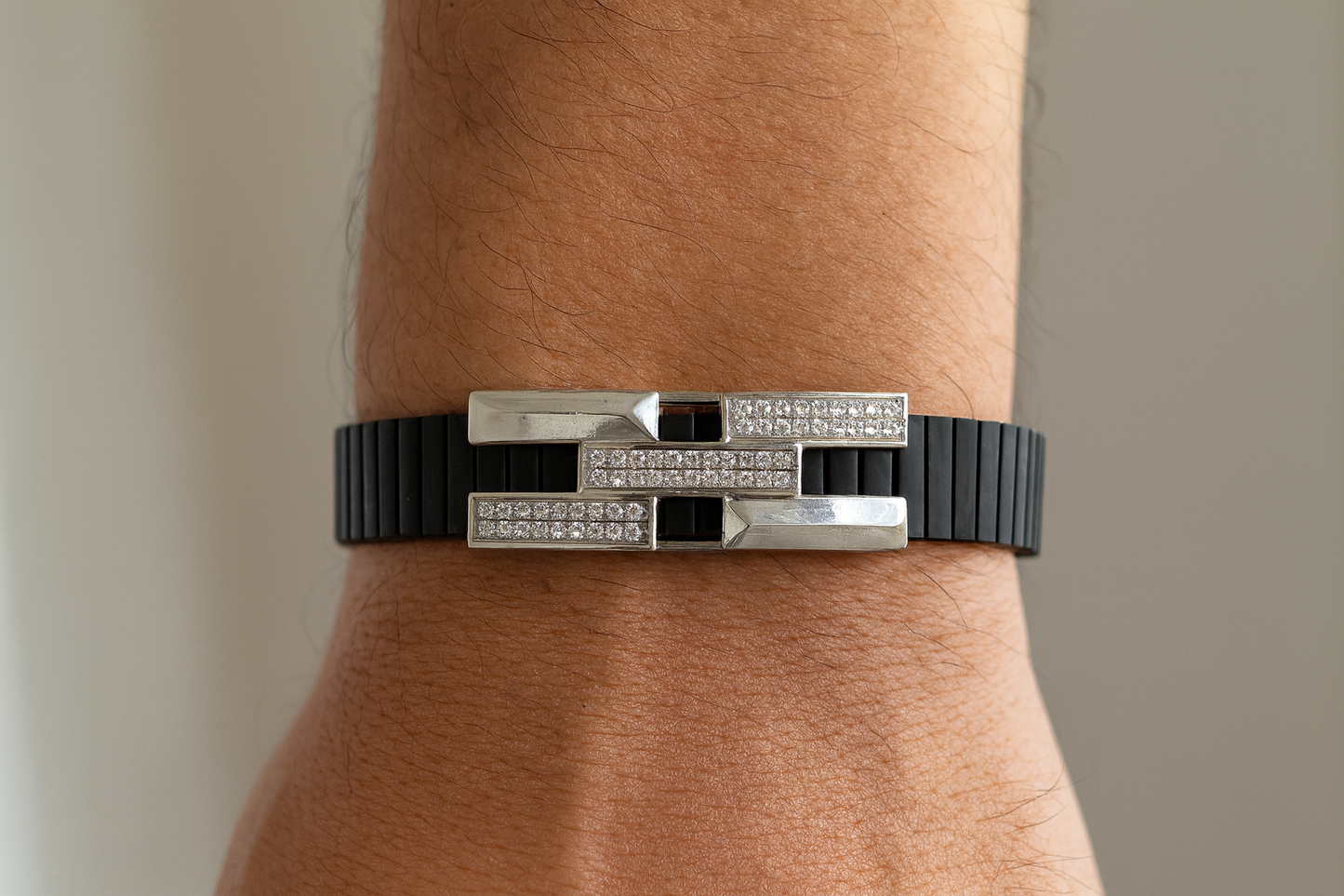Premium Men’s Bracelet Black Ceramic Stretch Band with Silver ZigZag CZ Designer Plate