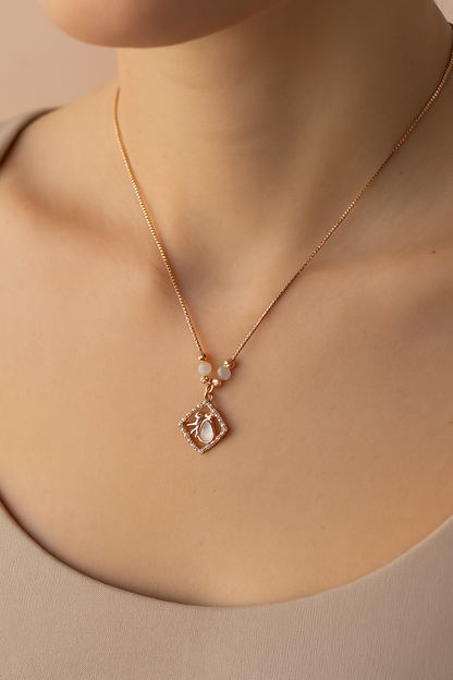 Elegant Rose Gold Pearl Gourd Pendant Necklace with Beads for Women